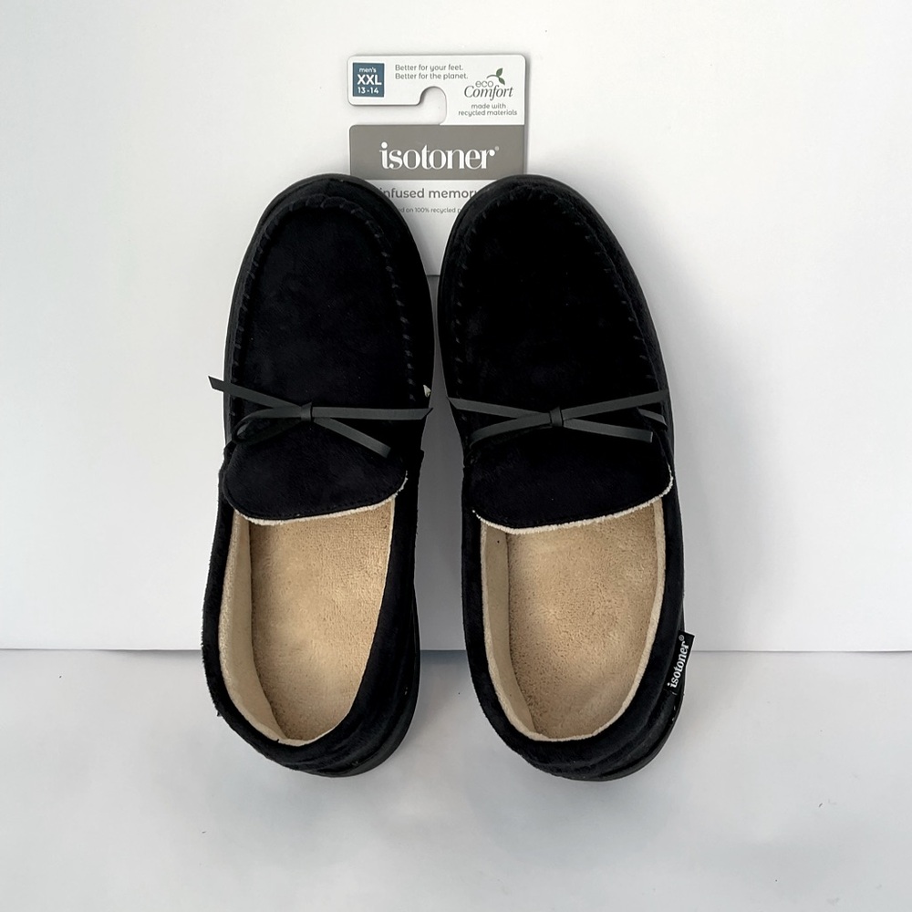 NWT Men’s Isotoner slippers